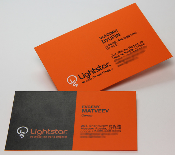оригинальные визитки на английском для сотрудников компании lightstar