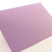 сиреневый конверт с логотипом